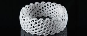 example of a bracelet 3d printed using clear resin and SLA technology